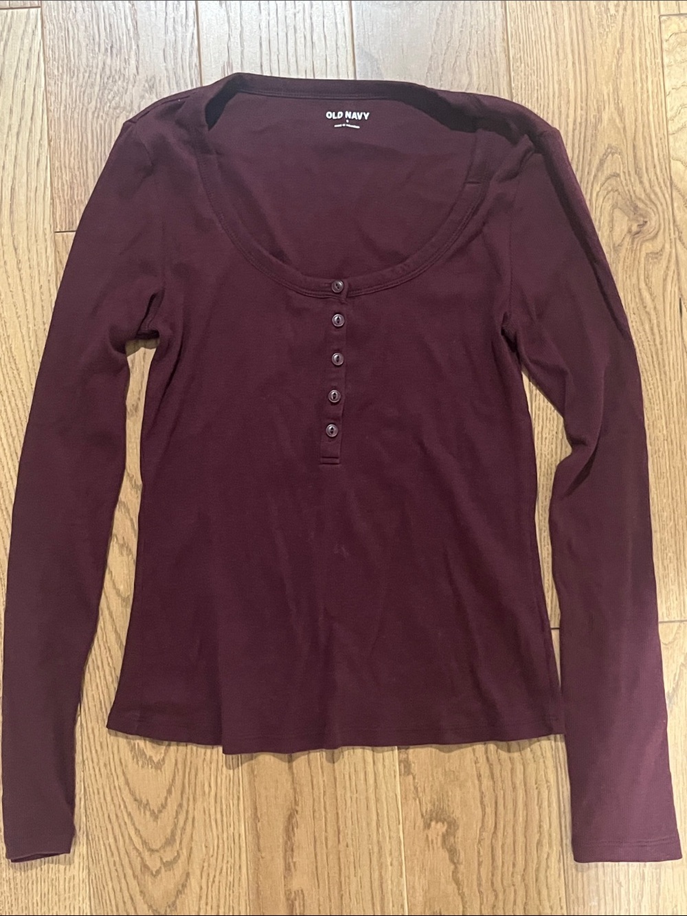 Old Navy Long-Sleeve Henley Top in Burgundy